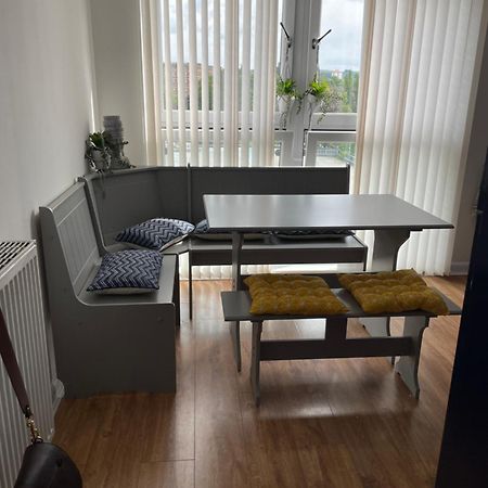 דירות The Paisley Penthouse - Abbey View מראה חיצוני תמונה